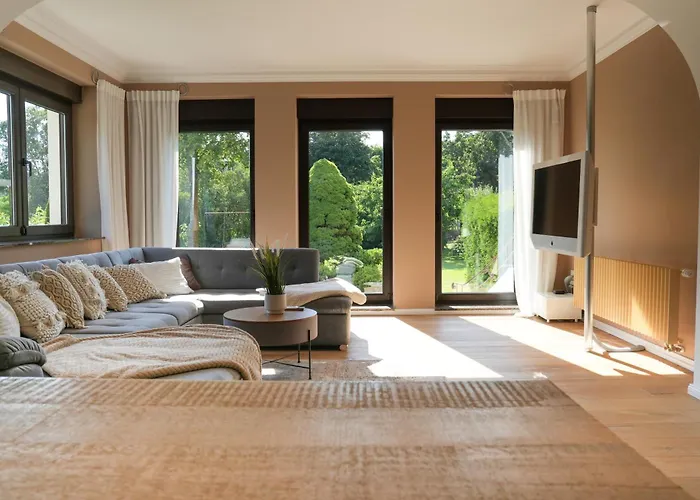 In بيت للعطل *